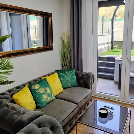Apartment Theme